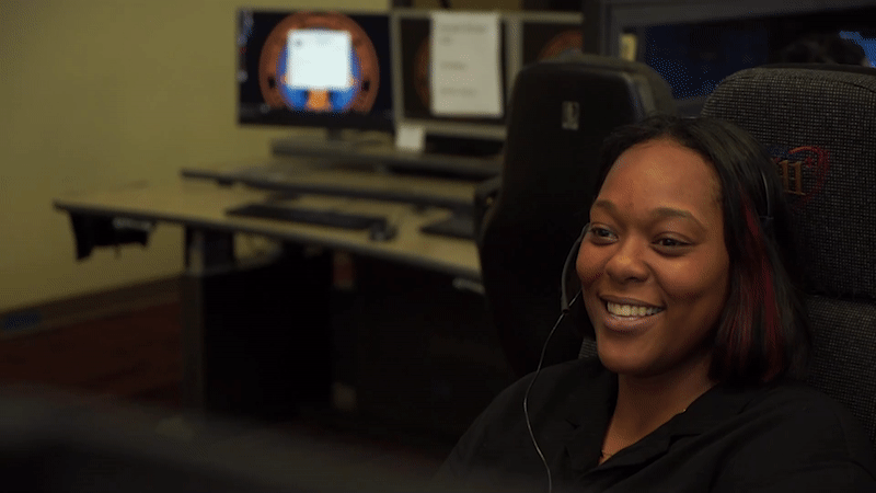 smiling call taker 1